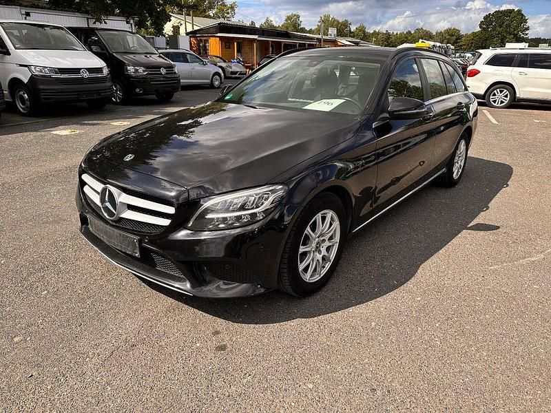 Gebraucht Mercedes C200 160 PS (117 kW) 2019 Schwarz Kombi