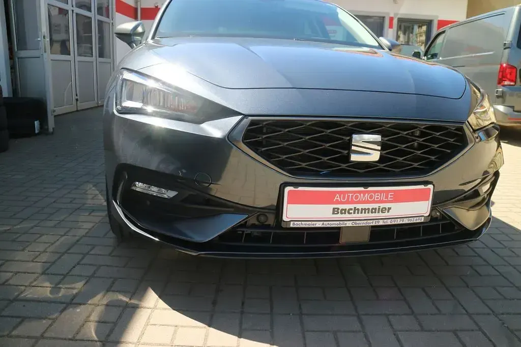 Gebraucht Seat Leon FR 150 PS (110 kW) 2021 "magnetic tech" Limousine