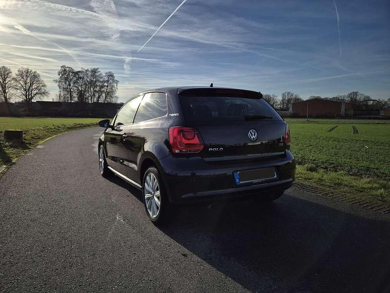 Gebraucht VW Polo Team 105 PS (77 kW) 2010 Schwarz Limousine