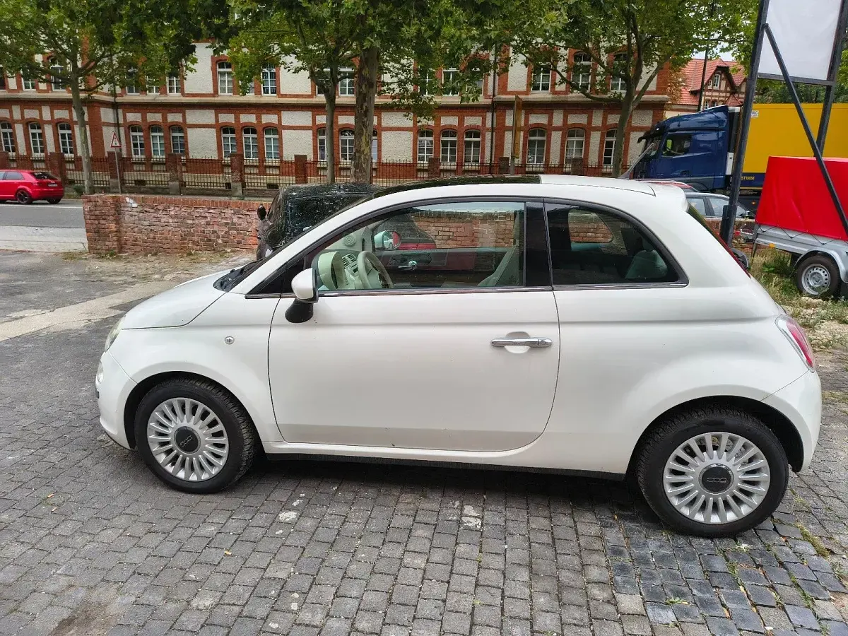 Gebraucht Fiat 500 86 PS (63 kW) 2011 Weiß Kleinwagen