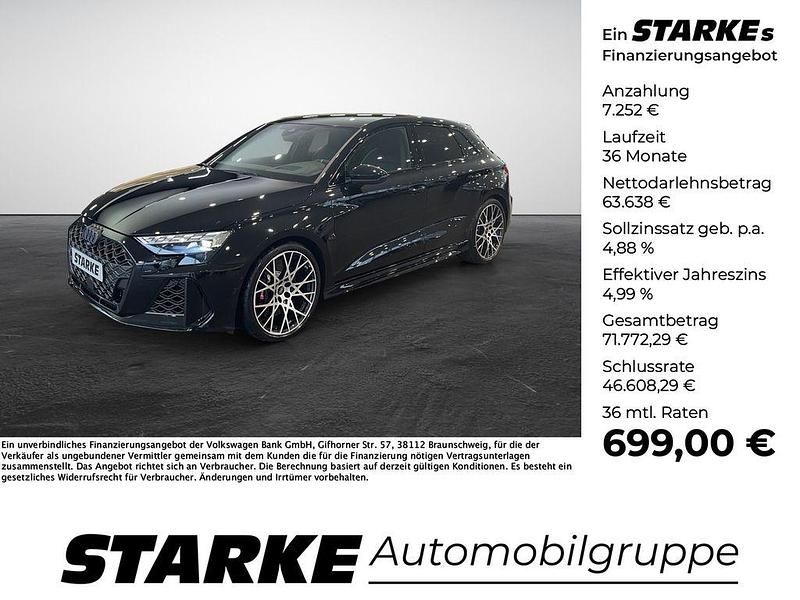 Mythosschwarz metallic Gebraucht 2025 Audi RS3 Sportback Ambiente Kleinwagen | 70.890 € (Fairer Preis) - Bild 1/4