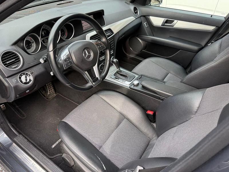 Gebraucht Mercedes C250 204 PS (150 kW) 2012 Grau Kombi