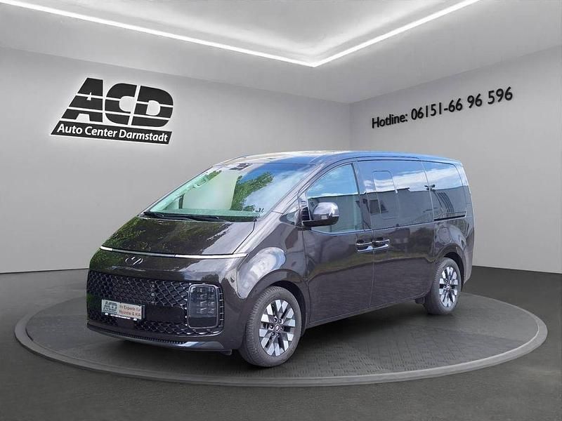 Gaia brown Gebraucht 2023 Hyundai Staria Signature Van | 44.470 € (Fairer Preis) - Bild 1/4