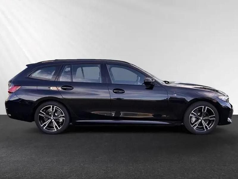 Używany BMW 330 Efficient Dynamics 245 KM (180 kW) 2024 Czarny Kombi