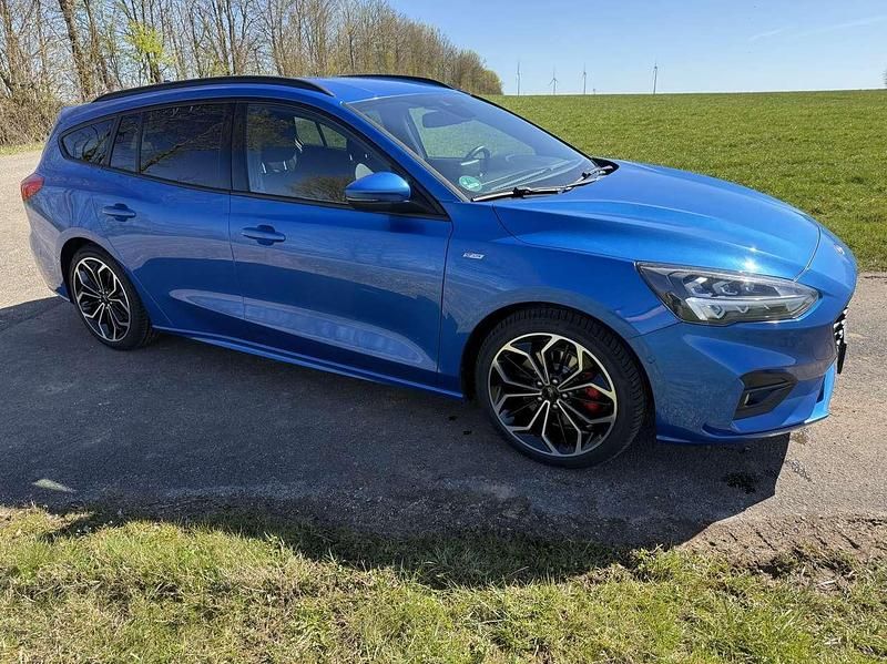 Gebraucht Ford Focus ST-Line 150 PS (110 kW) 2021 Blau Kombi