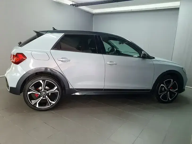 Gebraucht Audi A1 Edition .1 150 PS (110 kW) 2020 Grau SUV