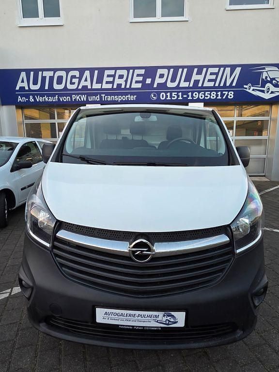 Gebraucht Opel Vivaro 95 PS (69 kW) 2019 Weiß Van / Kleinbus