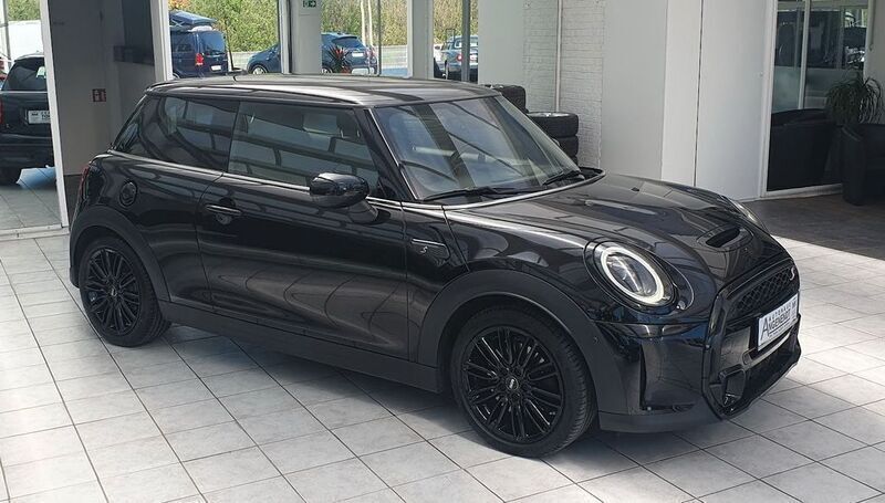 Gebraucht Mini Cooper S 178 PS (130 kW) 2022 Schwarz Kleinwagen