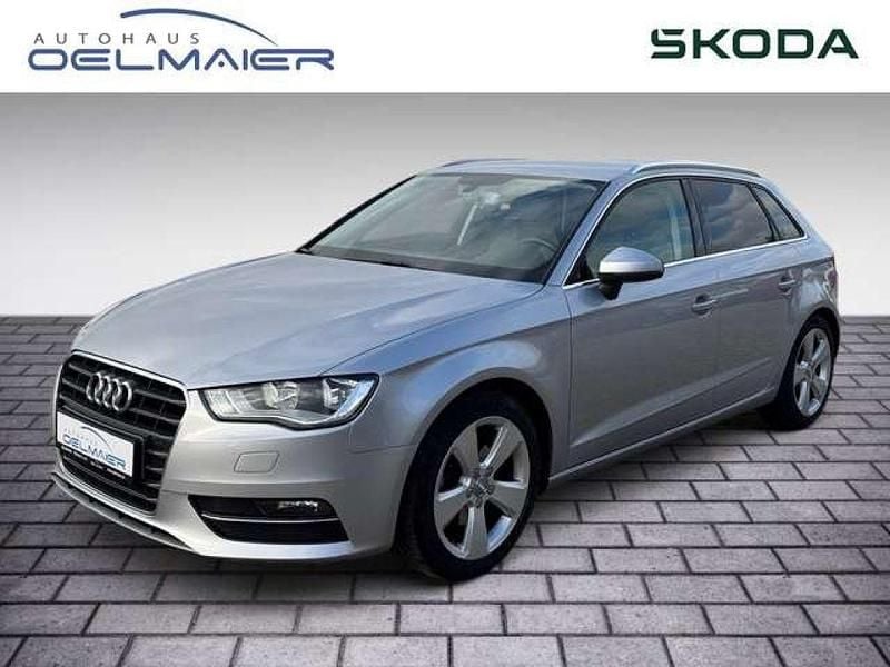 Silber Gebraucht 2015 Audi A3 Ambition Kombi | 12.090 € (Fairer Preis) - Bild 1/4