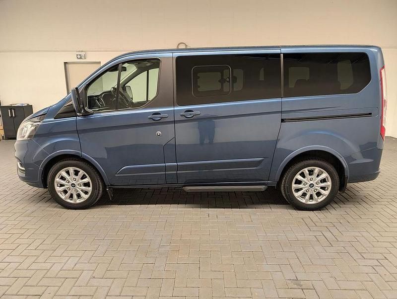 Gebraucht Ford Tourneo Titanium 185 PS (136 kW) 2020 Blau Van / Kleinbus