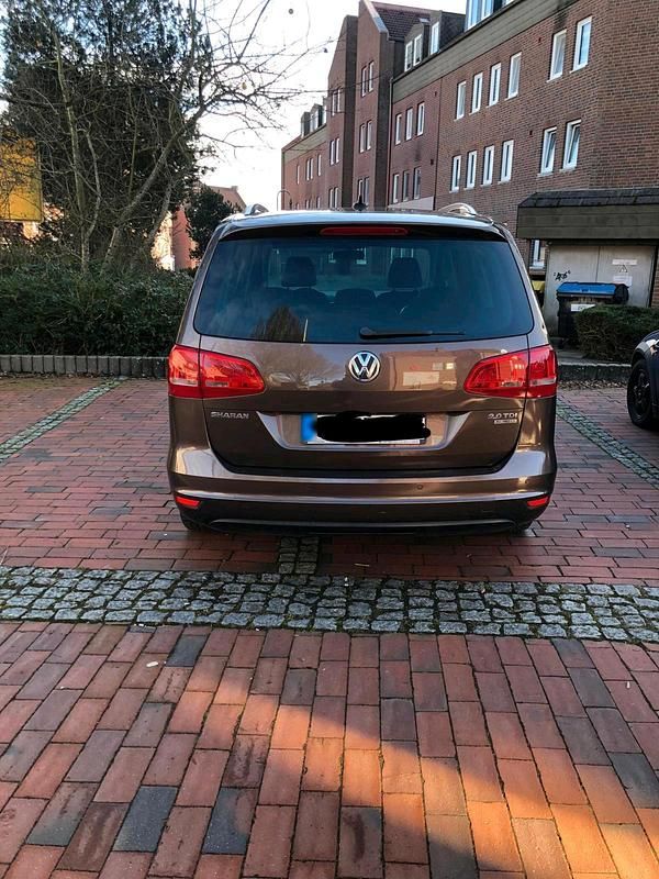 Second-hand VW Sharan 139 CP (102 kW) 2010 Maro Monovolum
