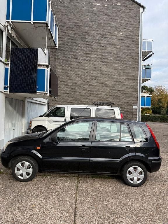 Schwarz Gebraucht 2008 Ford Fusion Limousine | 1.500 € (Guter Preis) - Bild 1/4