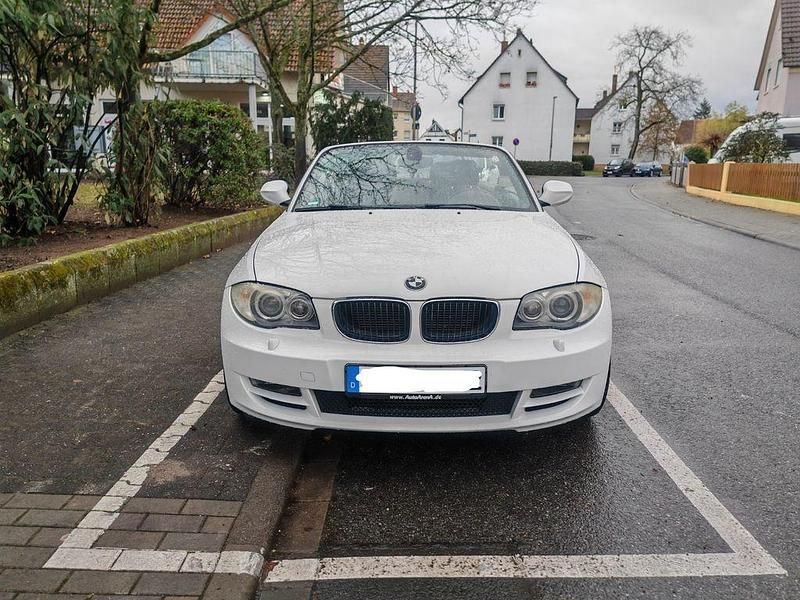 Gebraucht BMW 118 Cabriolet 143 PS (105 kW) 2010 Weiß Cabrio