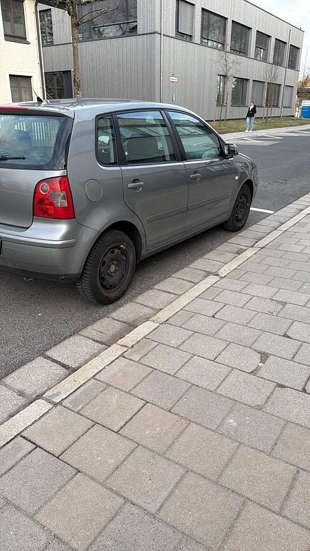 Gebraucht VW Polo 75 PS (55 kW) 2005 Grau Kleinwagen