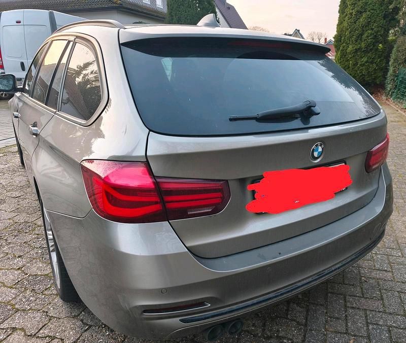 Gebraucht BMW 320 Efficient Dynamics 190 PS (139 kW) 2017 Andere farben Kombi