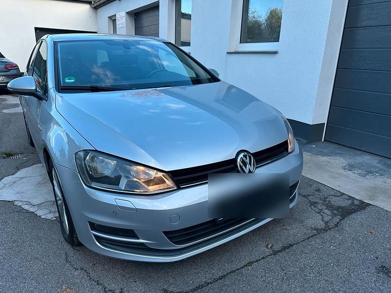 Silber Gebraucht 2014 VW Golf VII Limousine | 7.700 € (Superpreis) - Bild 1/4