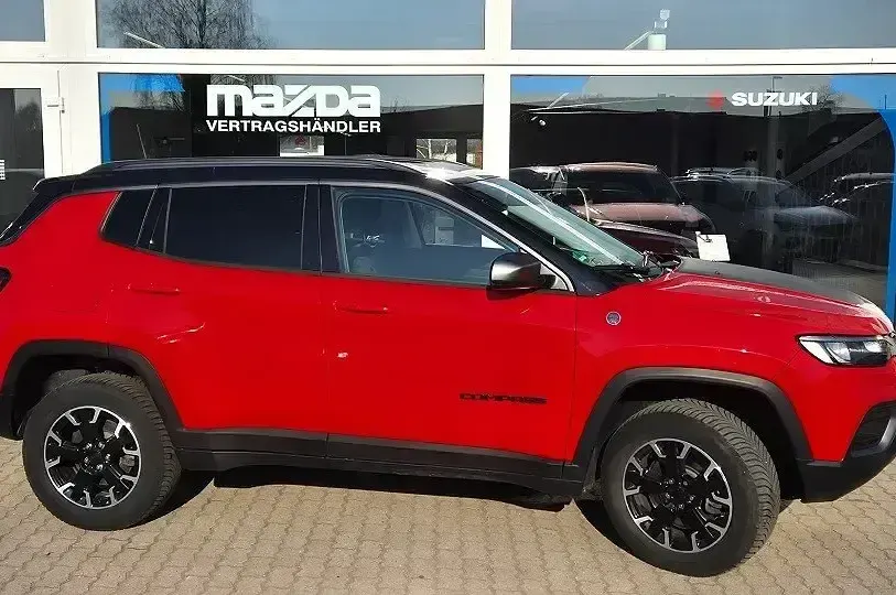 Occasion Jeep Compass Trailhawk 179 ch (131 kW) 2022 Rouge SUV