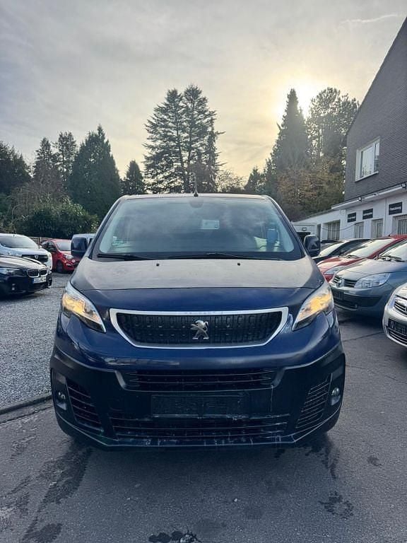 Blau Gebraucht 2018 Peugeot Expert Premium Van | 8.900 € (Guter Preis) - Bild 1/4