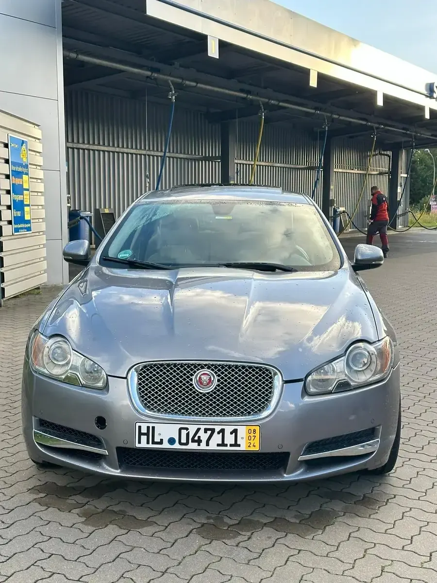 Używany Jaguar XF 248 KM (182 kW) 2010 Sedan/Limuzyna