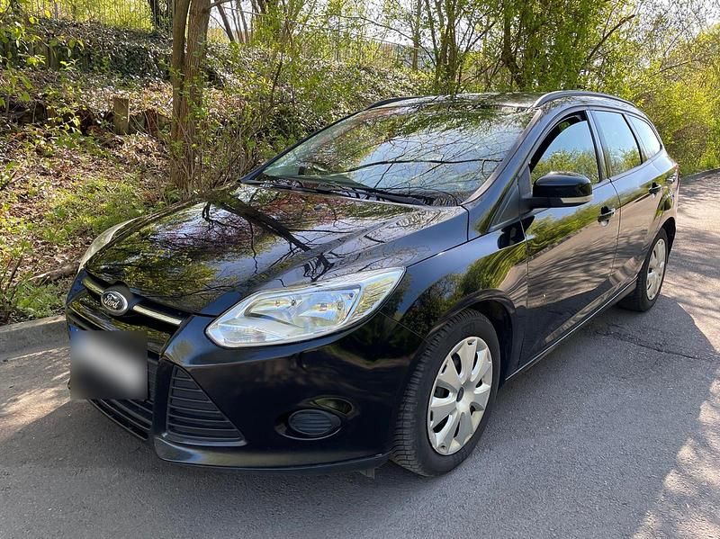 Usata Ford Focus 125 CV (91 kW) 2011 Nero Station wagon