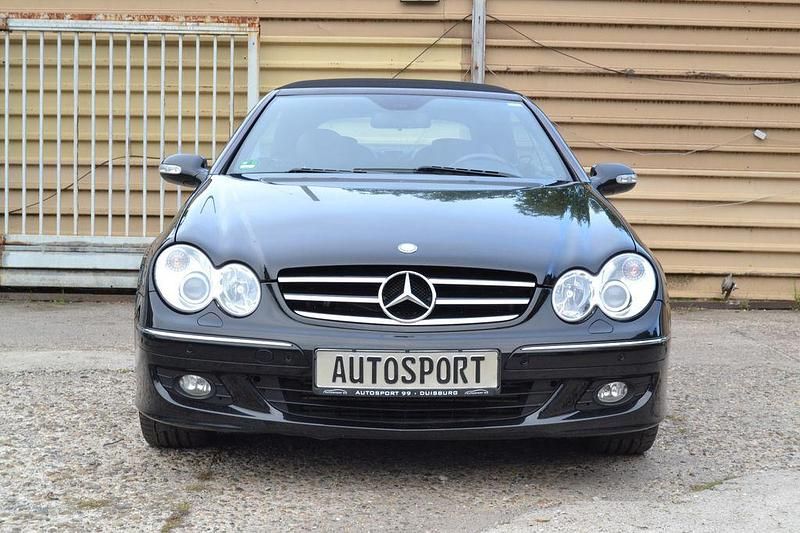 Gebraucht Mercedes CLK200 Avantgarde 184 PS (135 kW) 2007 Schwarz Cabrio
