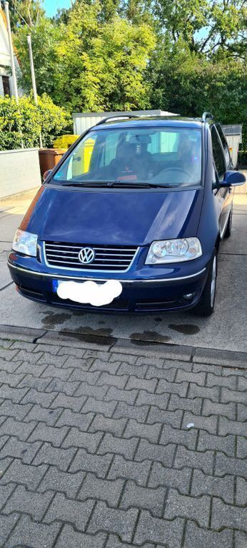 Blau Gebraucht 2009 VW Sharan United Van / Kleinbus | 6.999 € (Teuer) - Bild 1/4
