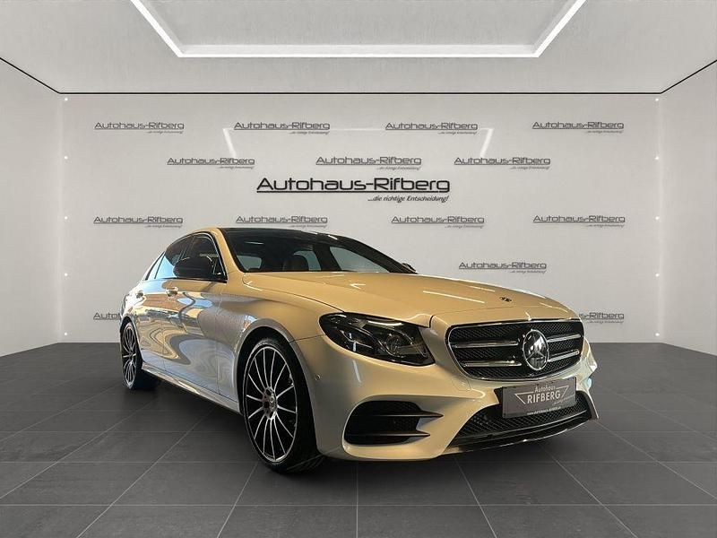 Gebraucht Mercedes E350 AMG 258 PS (189 kW) 2017 Weiß Limousine