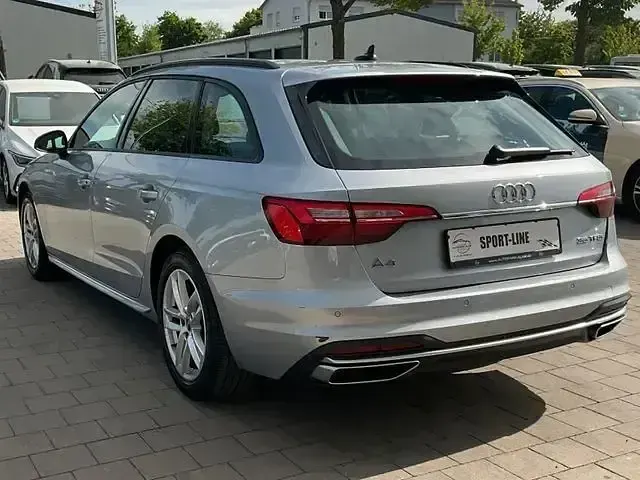 Gebraucht Audi A4 Advanced 150 PS (110 kW) 2022 Silber Limousine