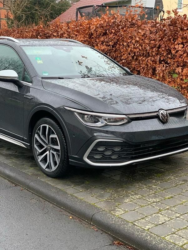 Gebraucht VW Golf Alltrack 250 PS (183 kW) 2023 Grau Kombi