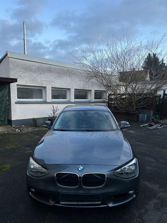 Gebraucht BMW 116 136 PS (100 kW) 2013 Grau Kleinwagen