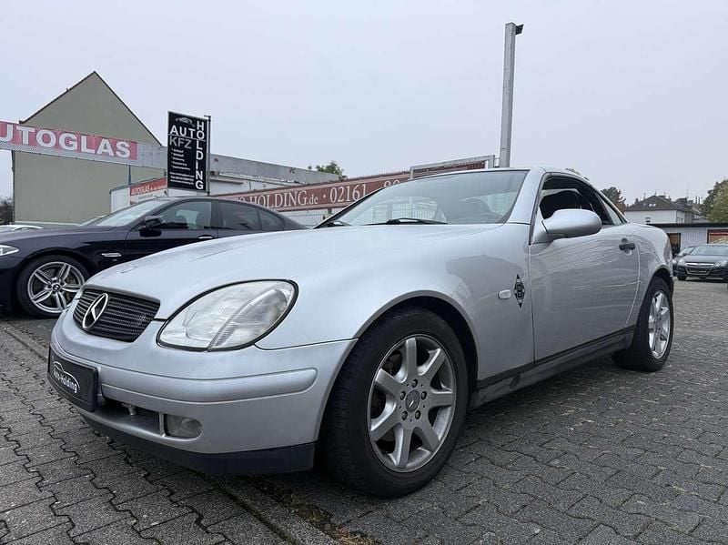 Silber Gebraucht 1999 Mercedes SLK230 Cabrio | 3.499 € (Guter Preis) - Bild 1/4