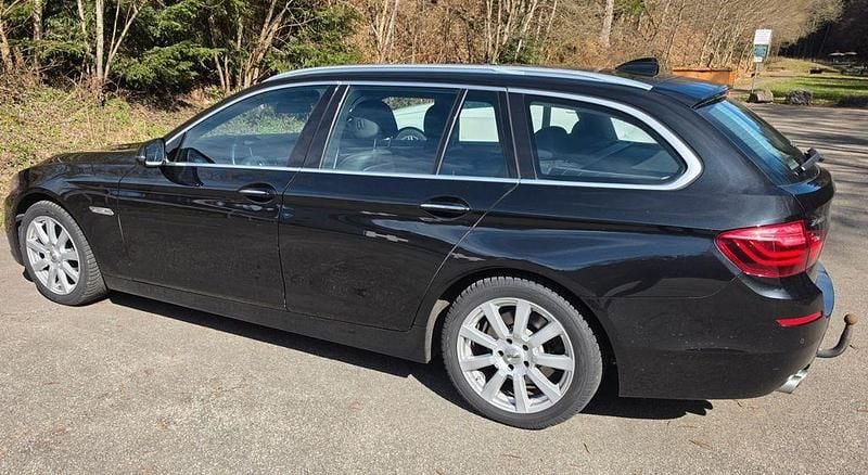 Gebraucht BMW 520 184 PS (135 kW) 2014 Schwarz Kombi