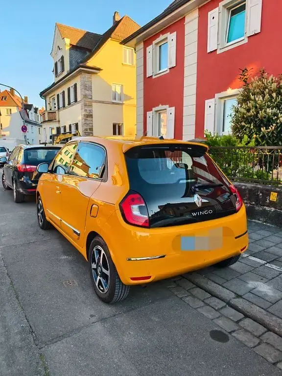 Używany Renault Twingo 92 KM (67 kW) 2019 Pomarańczowy Hatchback
