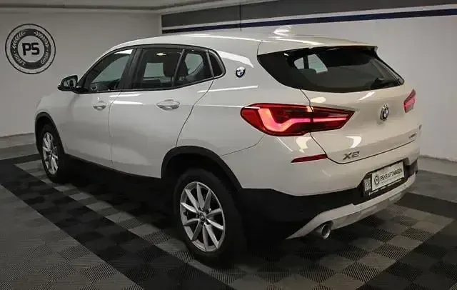 Używany BMW X2 Advantage 140 KM (102 kW) 2020 Biały SUV