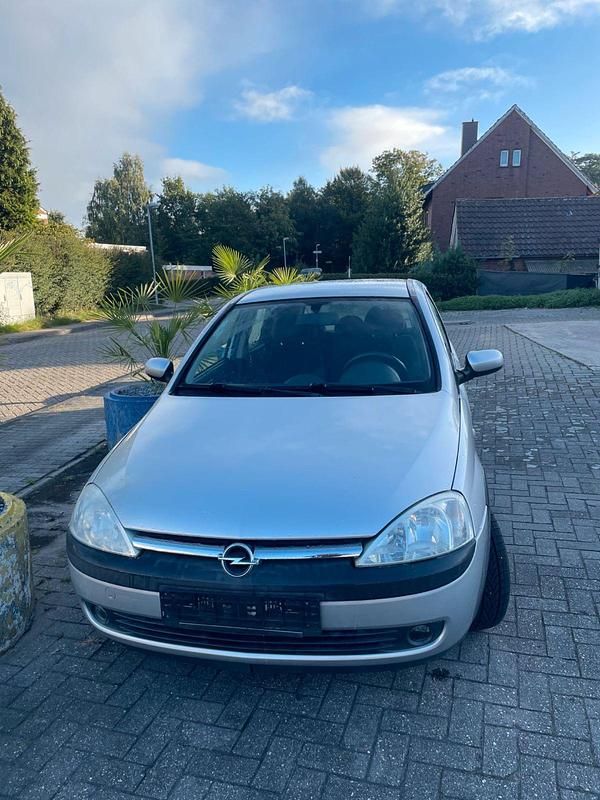 Silber Gebraucht 2003 Opel Corsa Cosmo Limousine | 1.350 € (Fairer Preis) - Bild 1/4
