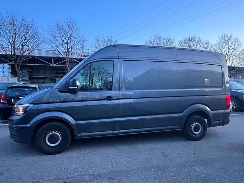 Gebraucht VW Crafter 140 PS (102 kW) 2019 Grau Van