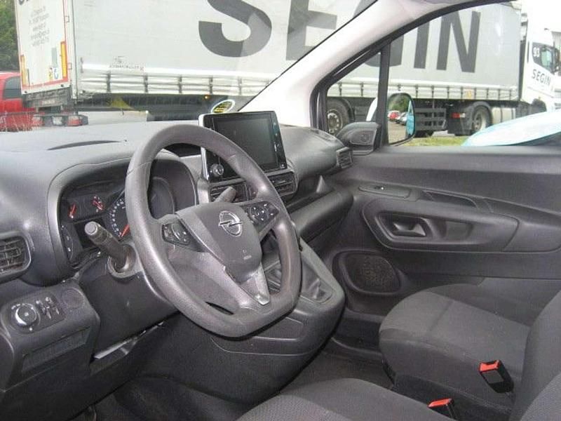 Gebraucht Opel Combo 102 PS (75 kW) 2021 Weiß Van / Kleinbus