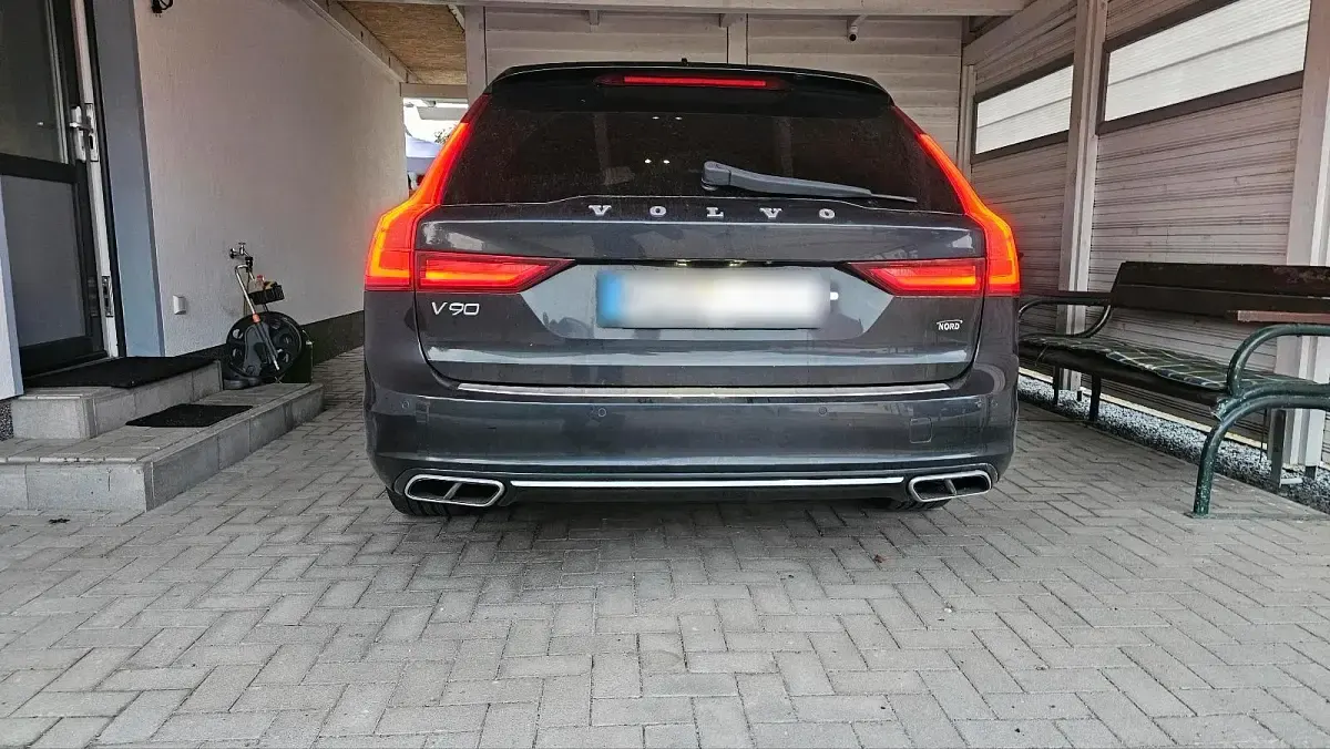 Gebraucht Volvo V90 190 PS (139 kW) 2016 Schwarz Kombi