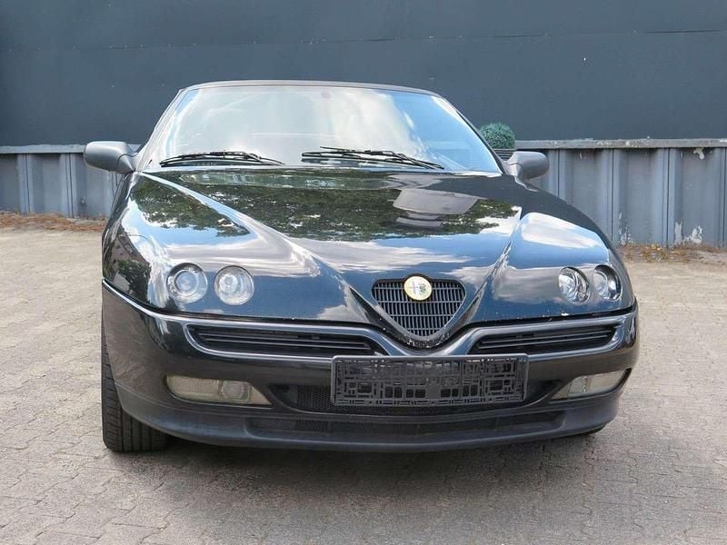 Gebraucht Alfa Romeo Spider 150 PS (110 kW) 1999 Schwarz Cabrio