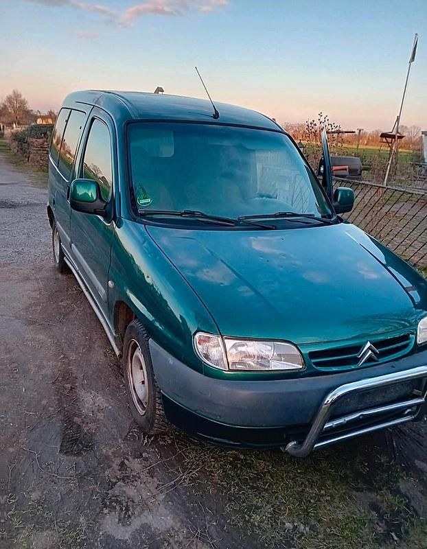 Gebraucht Citroën Berlingo 90 PS (66 kW) 2000 Grün Van / Kleinbus