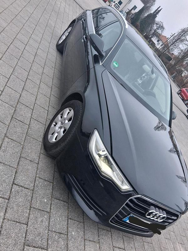 Gebraucht Audi A6 136 PS (100 kW) 2014 Schwarz Kombi