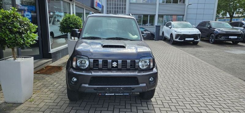 Grau Gebraucht 2017 Suzuki Jimny Style SUV | 18.590 € (Fairer Preis) - Bild 1/4
