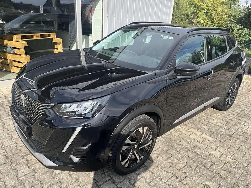 Lack onyx schwarz Gebraucht 2020 Peugeot 2008 Allure SUV | 15.250 € (Fairer Preis) - Bild 1/4