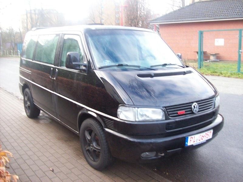 Gebraucht VW Multivan 102 PS (75 kW) 1997 Schwarz Van