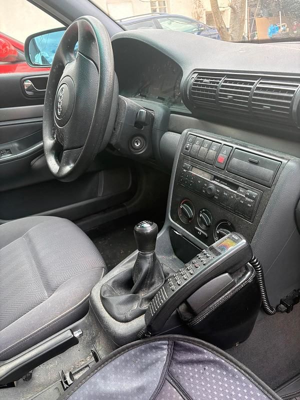 Gebraucht Audi A4 125 PS (91 kW) 1998 Grün Limousine