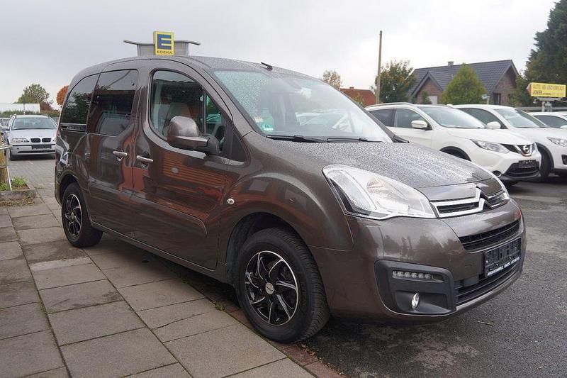 Gebraucht Citroën Berlingo SELECTION 99 PS (72 kW) 2016 Braun Van / Kleinbus