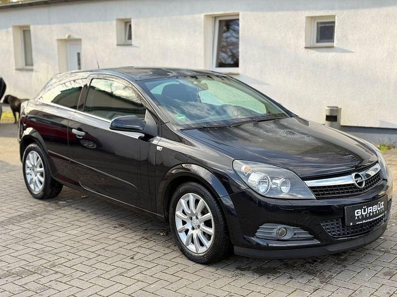 Gebraucht Opel Astra GTC Selection 90 PS (66 kW) 2009 Schwarz Coupé