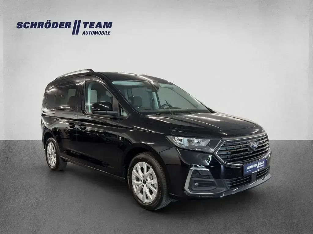Neu Ford Tourneo Connect Titanium 122 PS (89 kW) 2026 Schwarz Van / Kleinbus