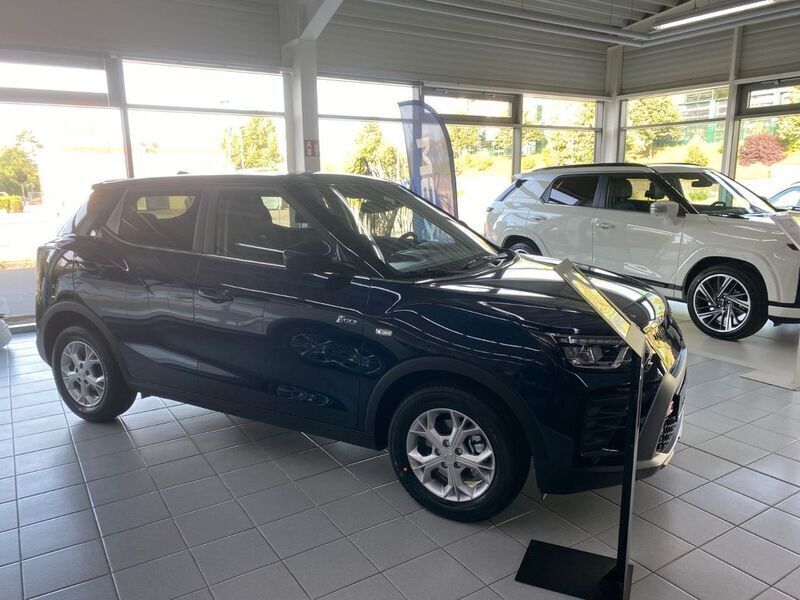 Blau Neu 2025 Ssangyong Tivoli SUV | 22.780 € (Guter Preis) - Bild 1/2