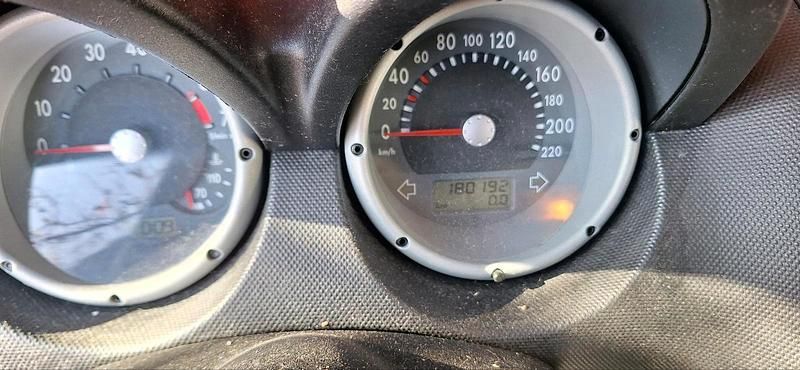 Gebraucht VW Lupo 50 PS (36 kW) 2003 Rot Kleinwagen